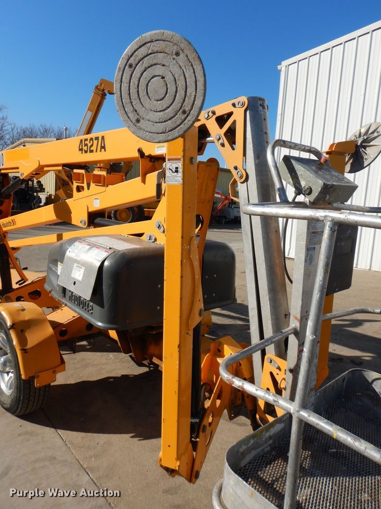 image for item HD9715 2017 Haulotte 45A17  boom lift
