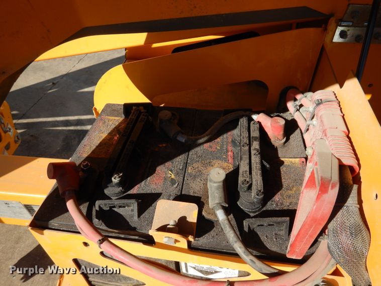 image for item HD9715 2017 Haulotte 45A17  boom lift