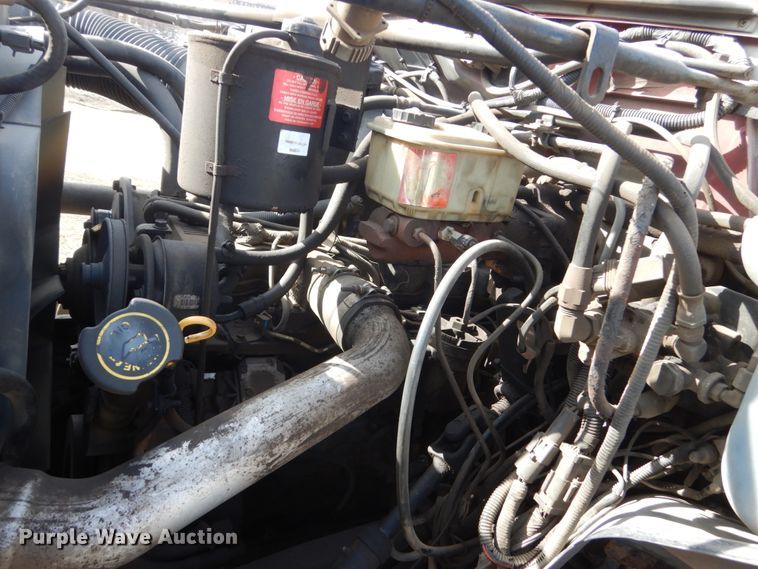 image for item HE9582 1999 Ford F800  dump flatbed truck