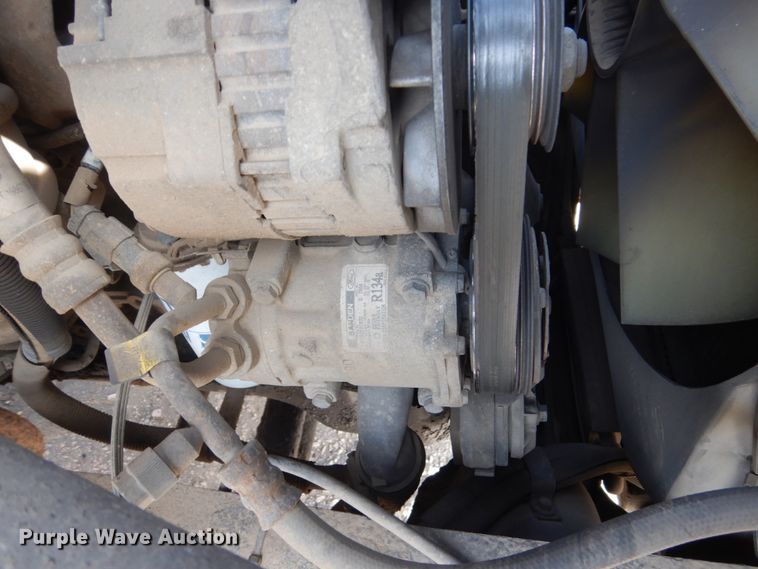 image for item HE9582 1999 Ford F800  dump flatbed truck