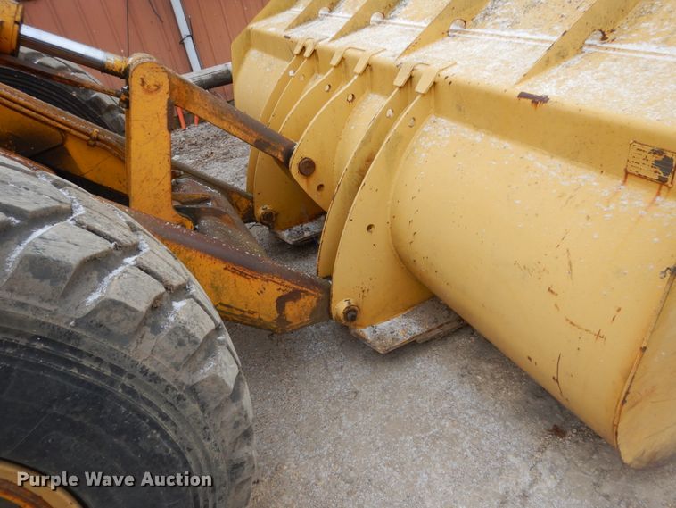 image for item HE9585 1980 John Deere 644BA  wheel loader