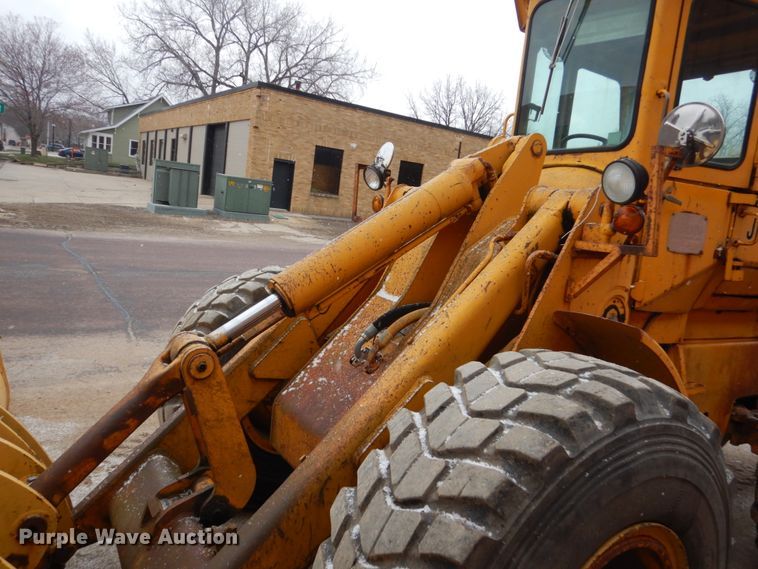 image for item HE9585 1980 John Deere 644BA  wheel loader