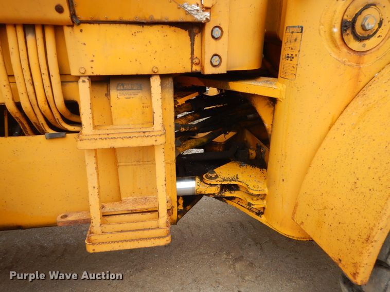 image for item HE9585 1980 John Deere 644BA  wheel loader