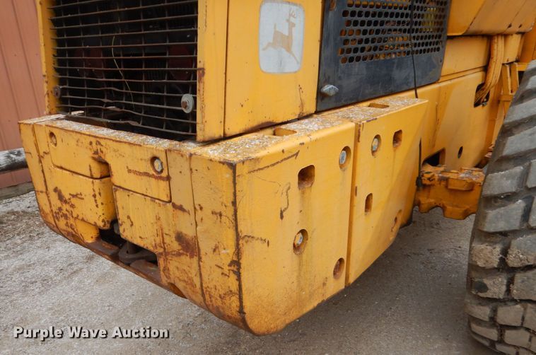 image for item HE9585 1980 John Deere 644BA  wheel loader