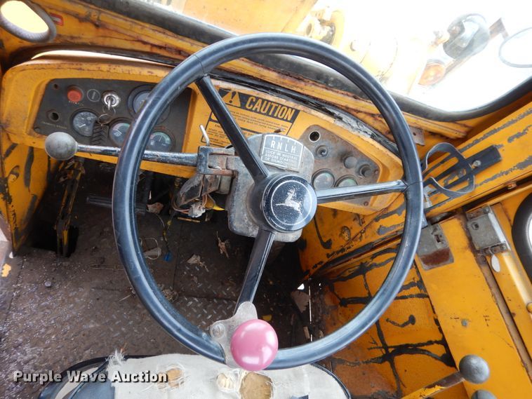 image for item HE9585 1980 John Deere 644BA  wheel loader