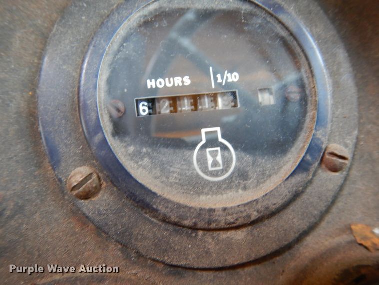 image for item HE9585 1980 John Deere 644BA  wheel loader