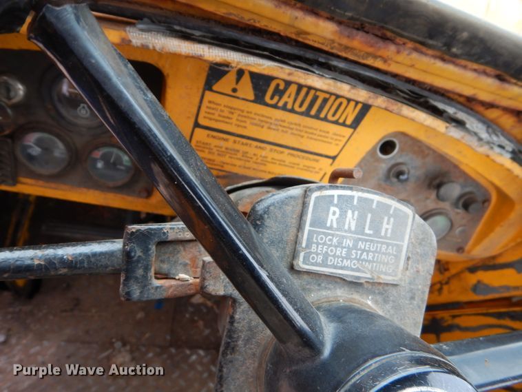 image for item HE9585 1980 John Deere 644BA  wheel loader