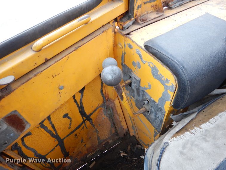 image for item HE9585 1980 John Deere 644BA  wheel loader