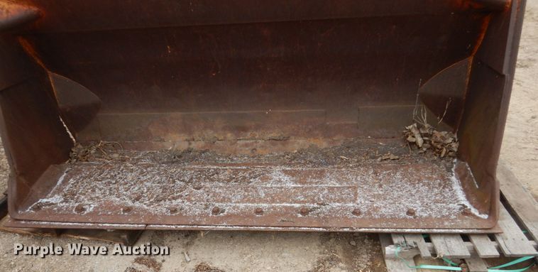 image for item HE9587 106"W four-in-one loader bucket