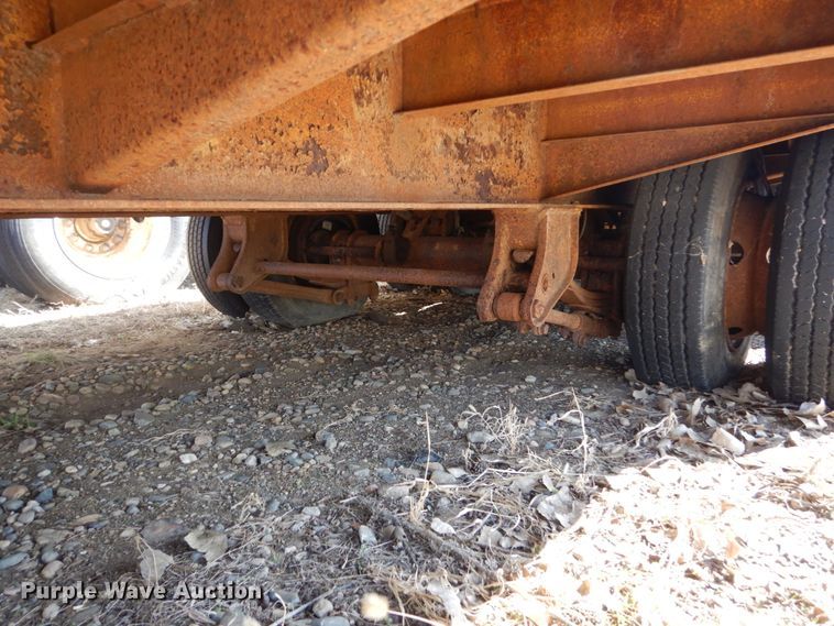 image for item HE9594 1996 Load King 202LT equipment trailer