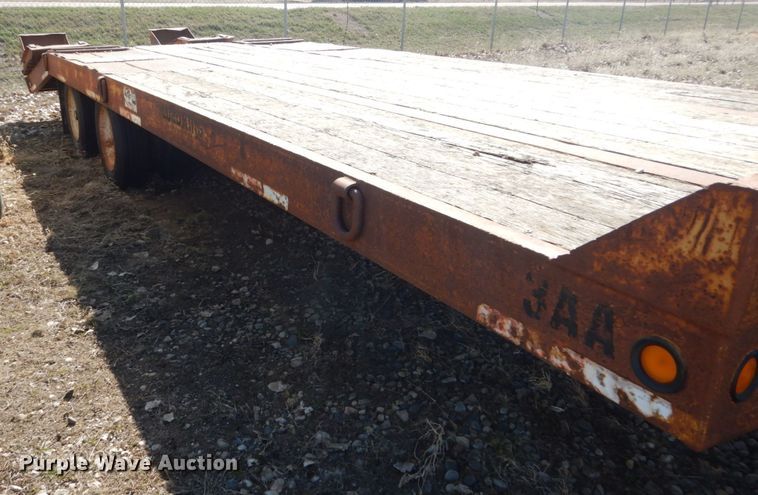 image for item HE9594 1996 Load King 202LT equipment trailer