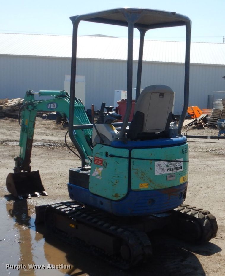 image for item HE9595 2003 IHI 15NX  mini excavator