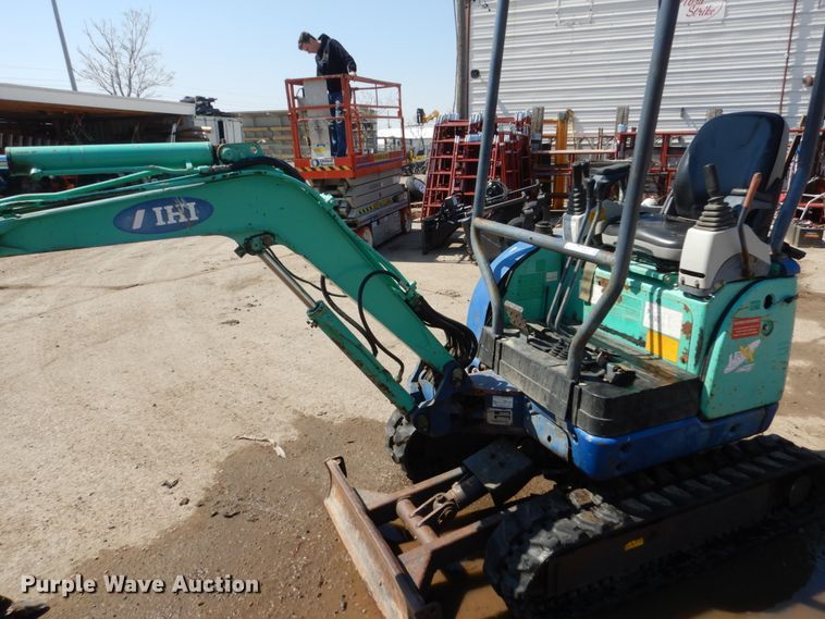 image for item HE9595 2003 IHI 15NX  mini excavator