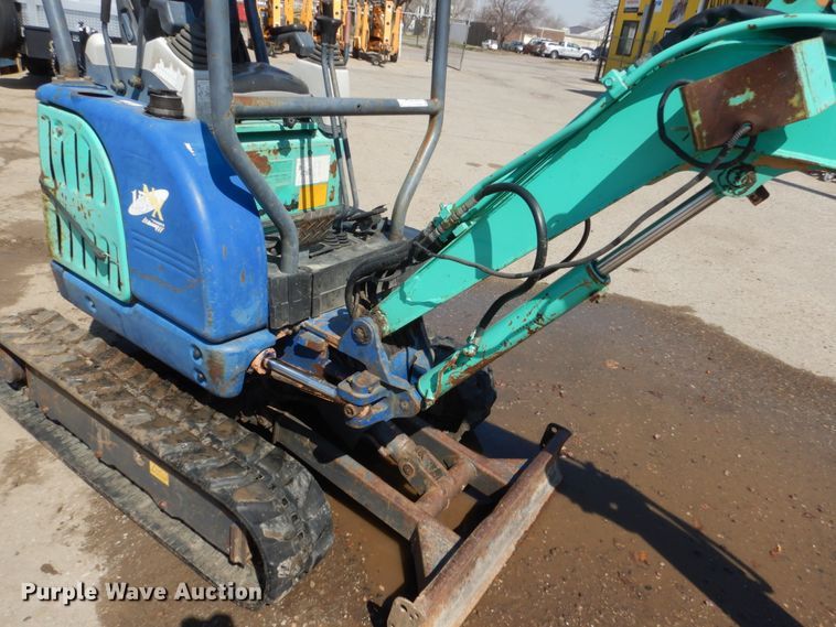 image for item HE9595 2003 IHI 15NX  mini excavator