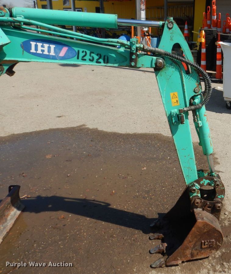 image for item HE9595 2003 IHI 15NX  mini excavator