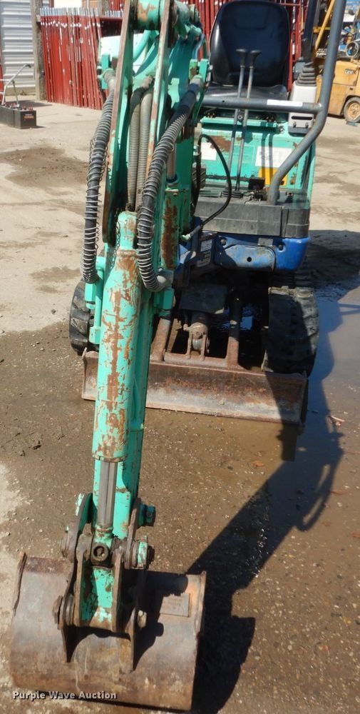 image for item HE9595 2003 IHI 15NX  mini excavator