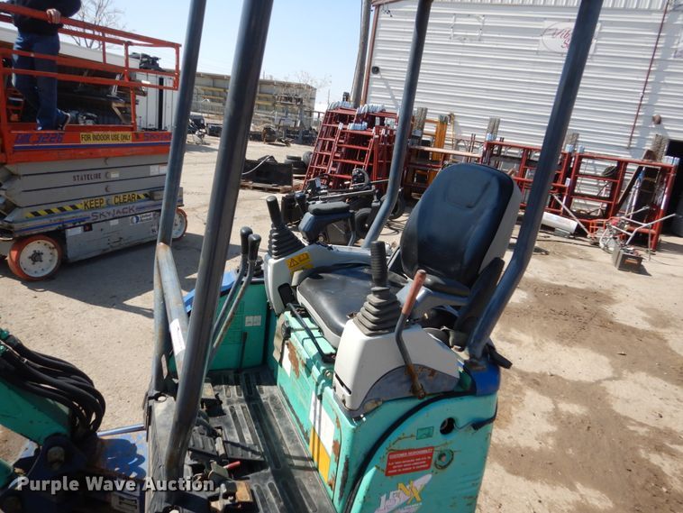 image for item HE9595 2003 IHI 15NX  mini excavator