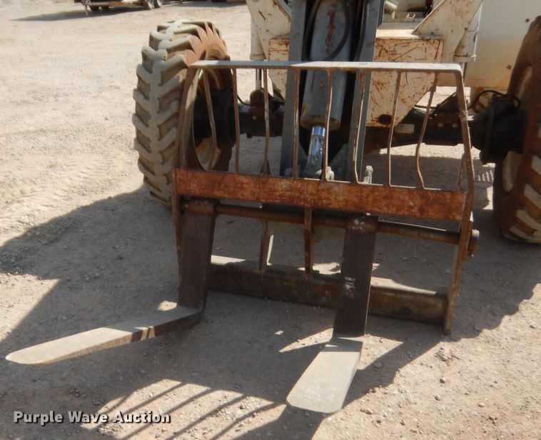 image for item HG9665 Terex SS842  telehandler