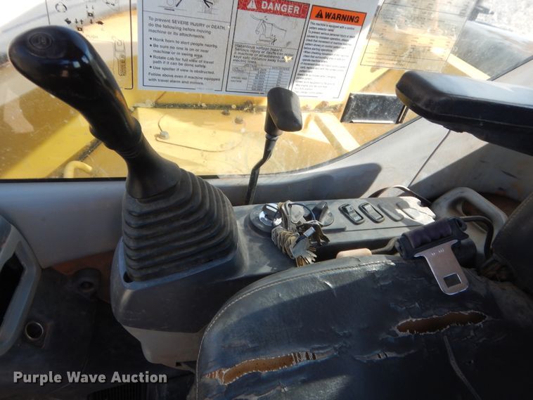 image for item HG9666 2008 Komatsu PC78MR-6  mini excavator