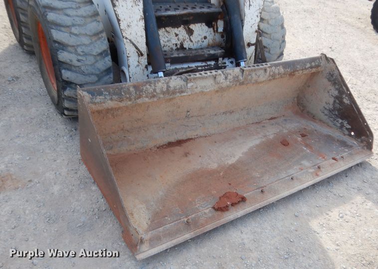 image for item HG9669 2007 Bobcat S250  skid steer loader