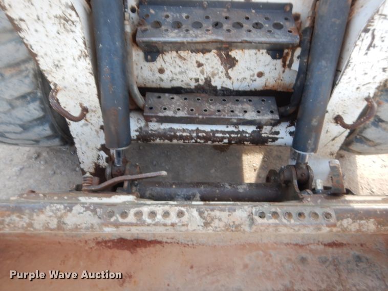 image for item HG9669 2007 Bobcat S250  skid steer loader