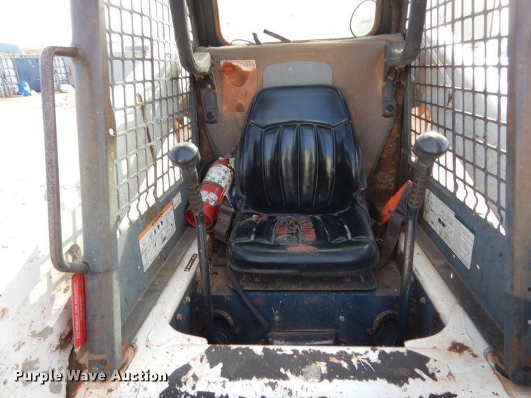 image for item HG9669 2007 Bobcat S250  skid steer loader