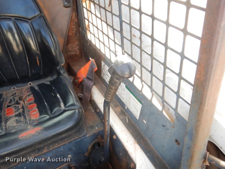 image for item HG9669 2007 Bobcat S250  skid steer loader