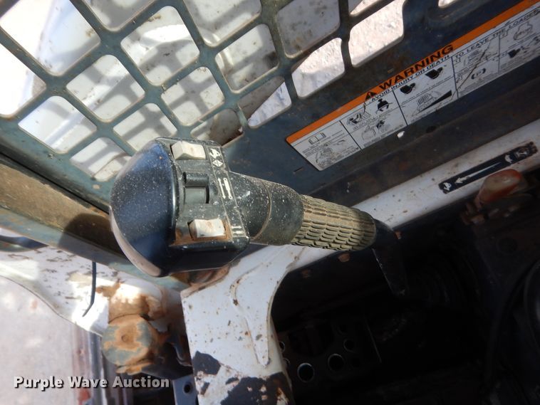 image for item HG9669 2007 Bobcat S250  skid steer loader