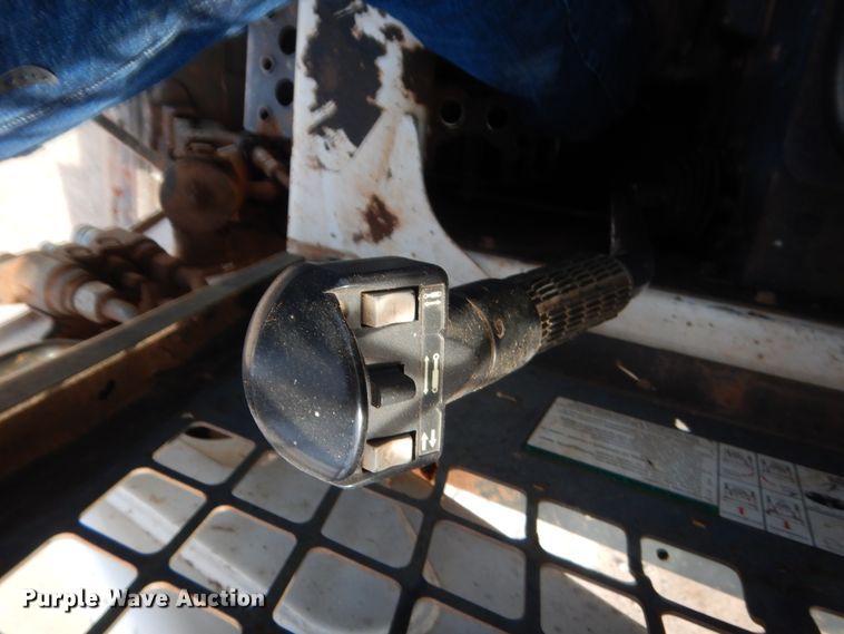 image for item HG9669 2007 Bobcat S250  skid steer loader