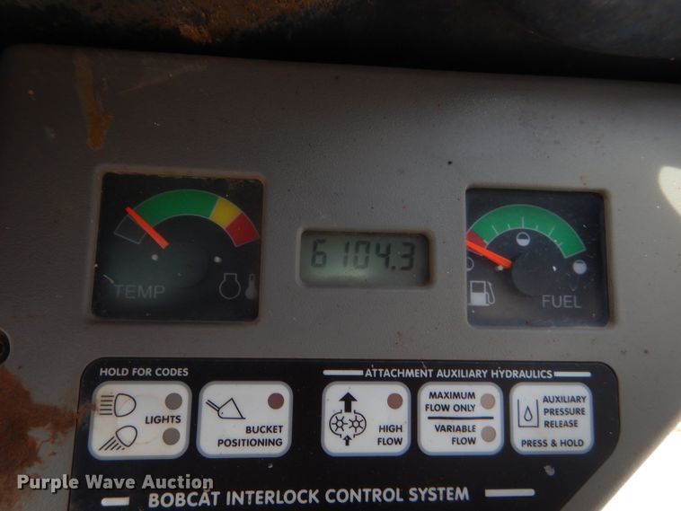 image for item HG9669 2007 Bobcat S250  skid steer loader