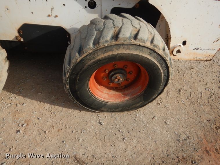 image for item HG9669 2007 Bobcat S250  skid steer loader