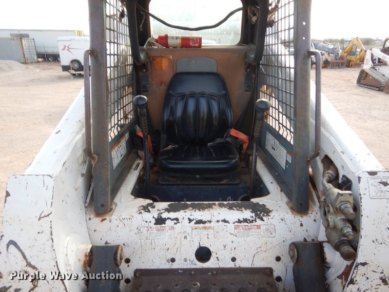 image for item HG9670 2007 Bobcat S250  skid steer loader