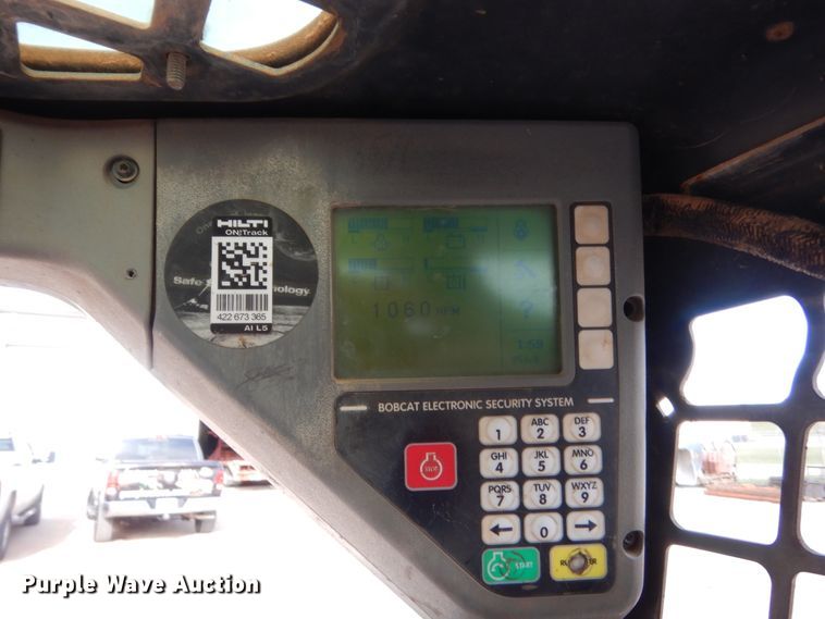 image for item HG9670 2007 Bobcat S250  skid steer loader