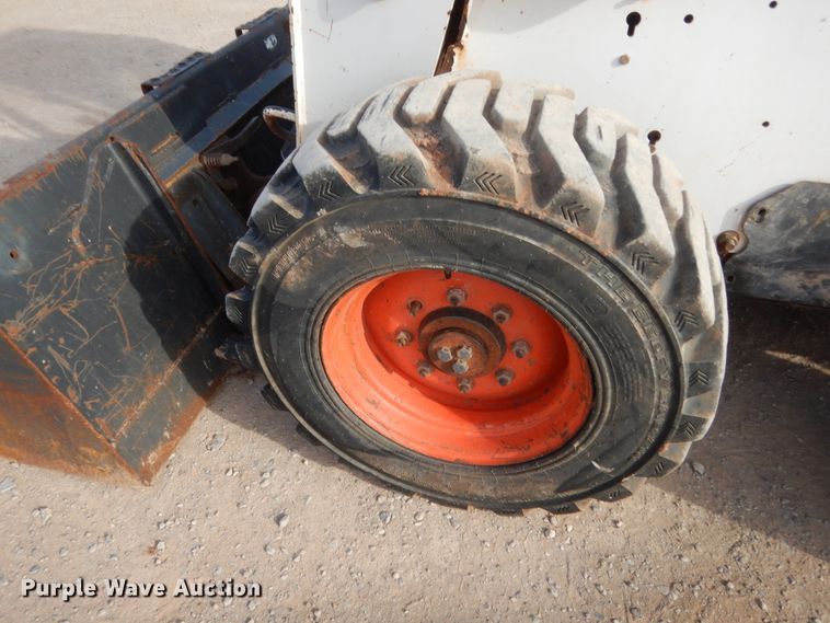 image for item HG9670 2007 Bobcat S250  skid steer loader