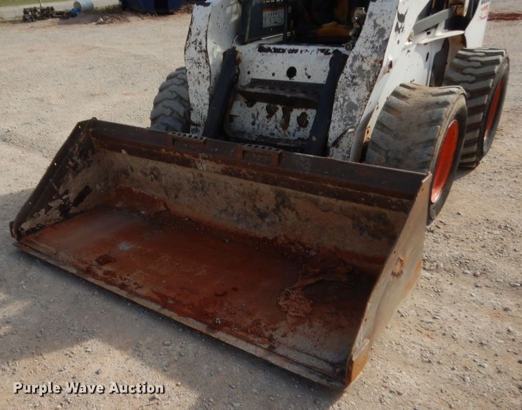 image for item HG9671 2006 Bobcat S250  skid steer loader