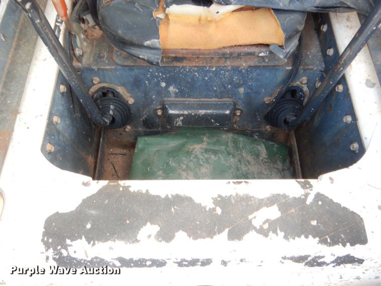 image for item HG9671 2006 Bobcat S250  skid steer loader