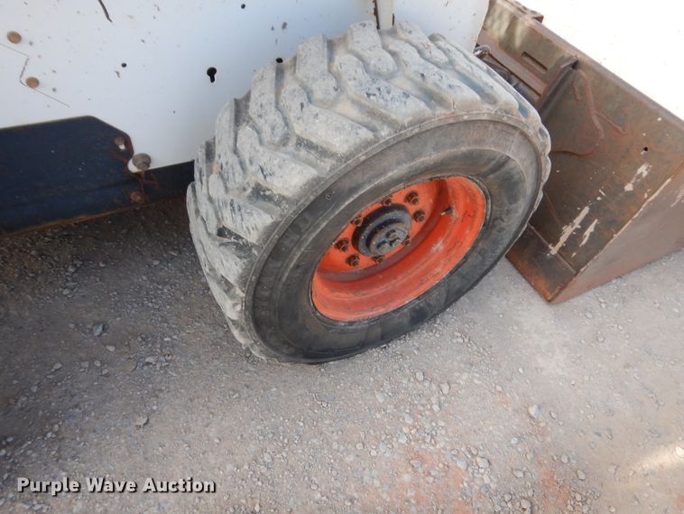 image for item HG9671 2006 Bobcat S250  skid steer loader