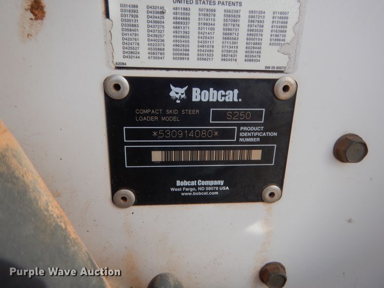 image for item HG9671 2006 Bobcat S250  skid steer loader