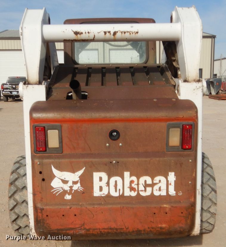 image for item HG9673 2007 Bobcat S250  skid steer loader