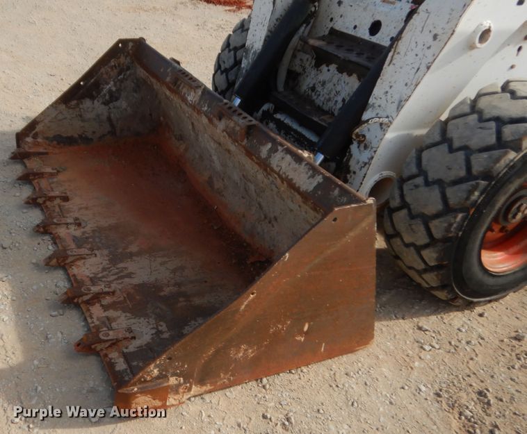 image for item HG9673 2007 Bobcat S250  skid steer loader