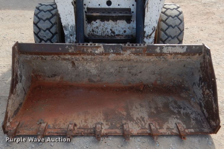 image for item HG9673 2007 Bobcat S250  skid steer loader