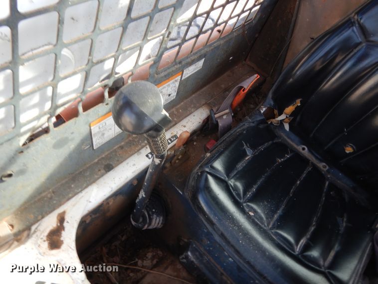 image for item HG9673 2007 Bobcat S250  skid steer loader