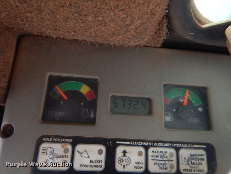 image for item HG9673 2007 Bobcat S250  skid steer loader