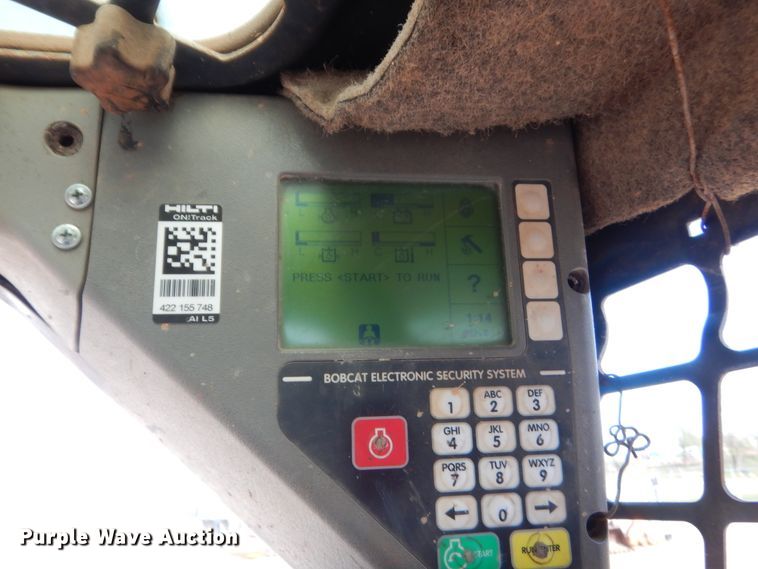 image for item HG9673 2007 Bobcat S250  skid steer loader