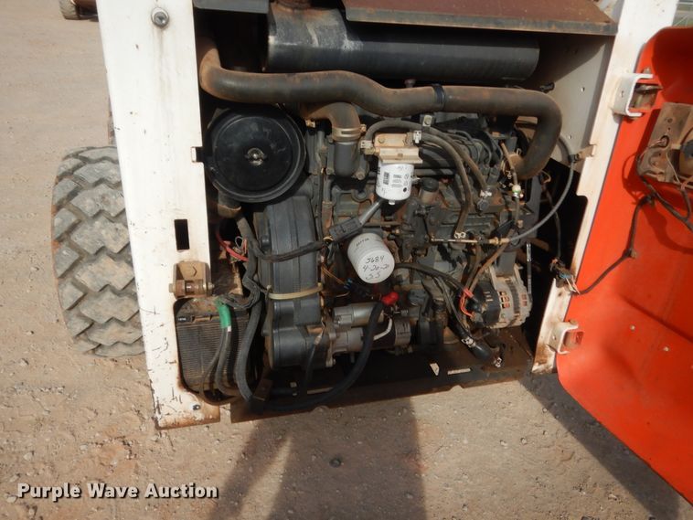 image for item HG9673 2007 Bobcat S250  skid steer loader