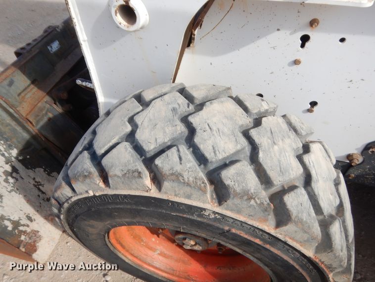 image for item HG9673 2007 Bobcat S250  skid steer loader