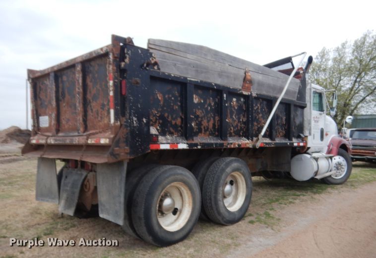 image for item HG9704 1991 International 9400  dump truck