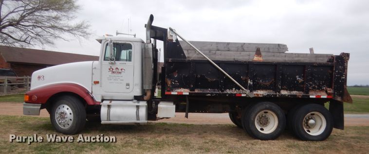 image for item HG9704 1991 International 9400  dump truck