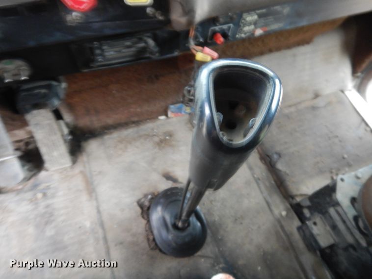 image for item HG9704 1991 International 9400  dump truck