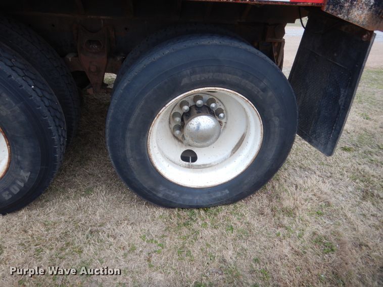 image for item HG9704 1991 International 9400  dump truck